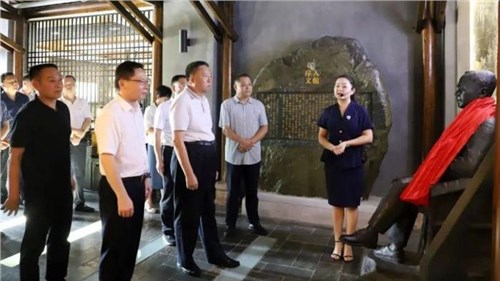 湖南省政協(xié)主席、黨組書記毛萬春一行來集團白沙溪茶廠考察調(diào)研